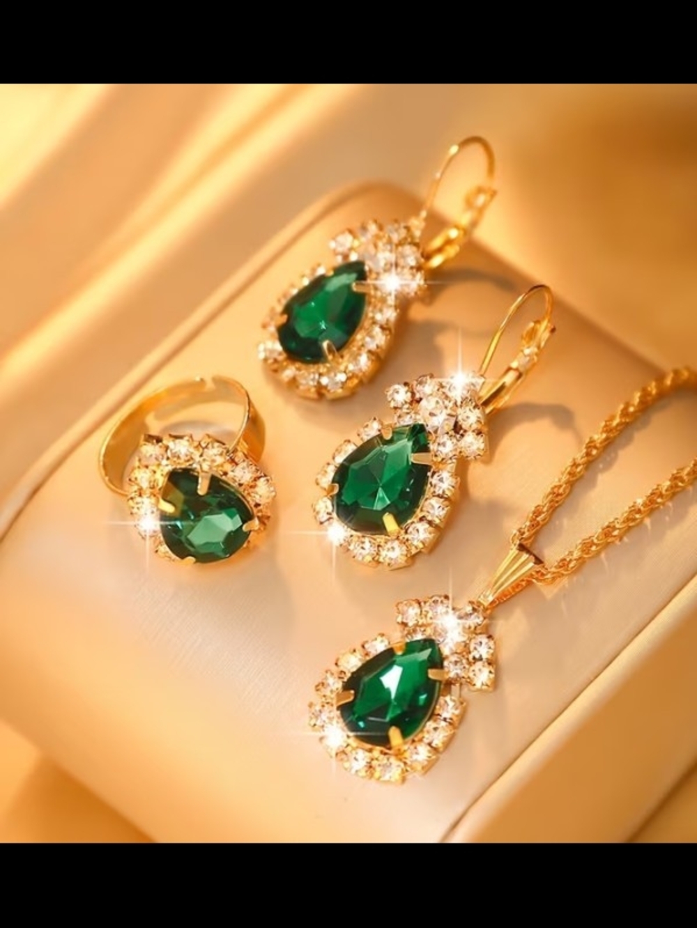 Emerald Teardrop Gold Toned Jewelry Set - Necklace, Earrings & Ring New
